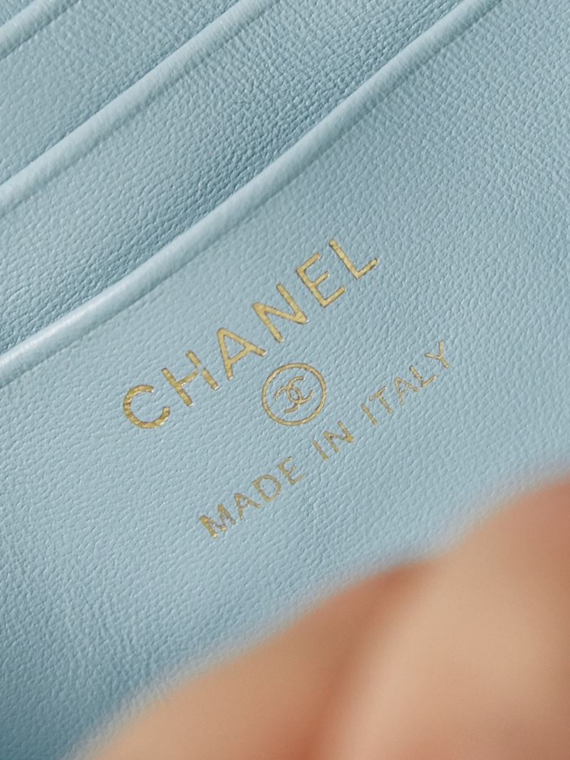 Ch**el cosmetic bags